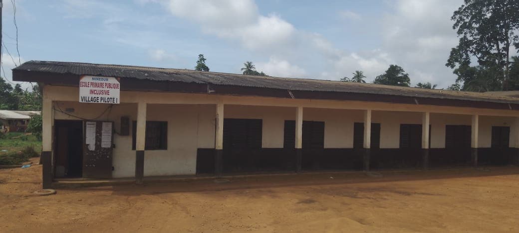 rénovation d'un bâtiment de l'école primaire publique inclusive village pilote 1